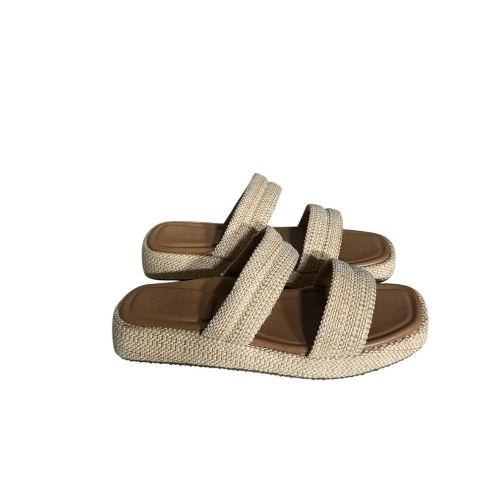 Crown Vintage Leah Beige Textile Two Strap Platform Slide Sandals Womens 7M